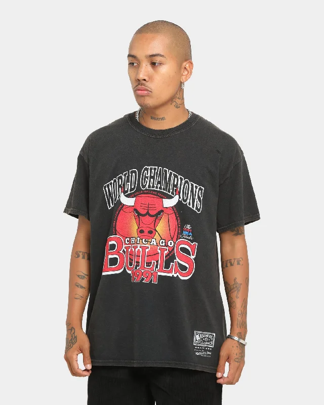 Mitchell & Ness Chicago Bulls World Champs Ball Vintage T-Shirt Vintage Black Lace Blend Ribbed Blend Corduroy Blend